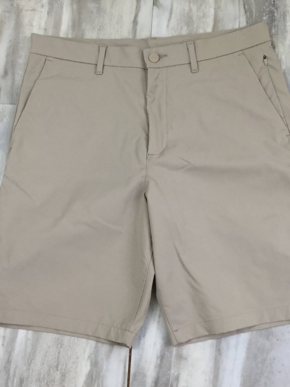 Calvin Klein Cream Classic Fit Shorts 31